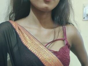 Aarvi