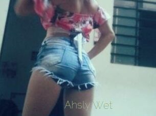 Ahsly_Wet