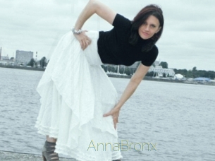 AnnaBronx