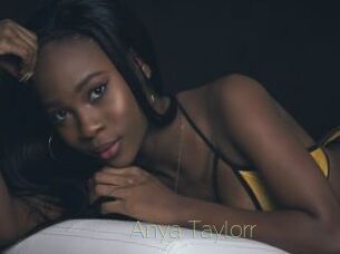 Anya_Taylorr