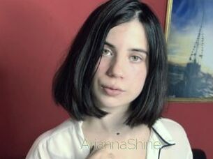 AriannaShine