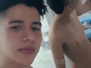 Aron_Hott