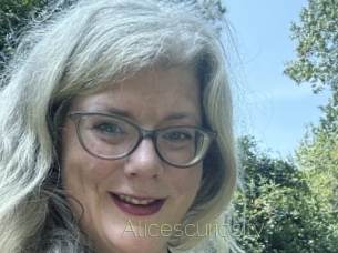 Alicescuriosity