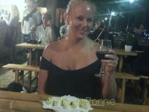 BlondeRonnie