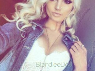 BlondieeDoll