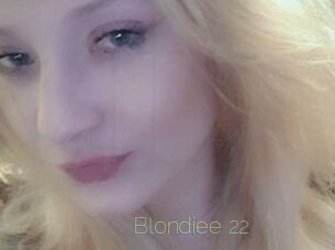Blondiee_22
