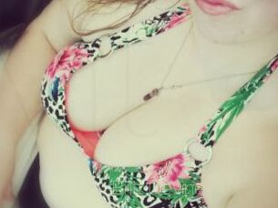 Britt_Devine
