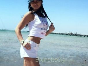 Brunette09