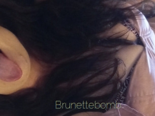 Brunettebomb