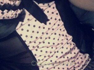 Chelsea_blonde