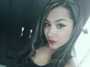Carolinne1