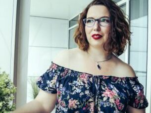 Curlykarina