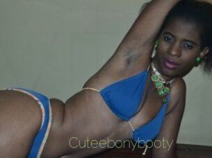 Cuteebonybooty