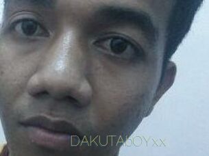 DAKUTAbOYxx