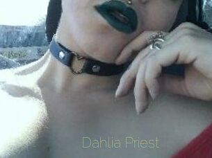Dahlia_Priest