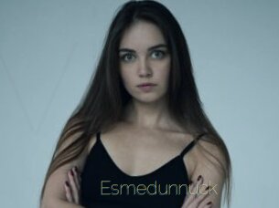 Esmedunnuck