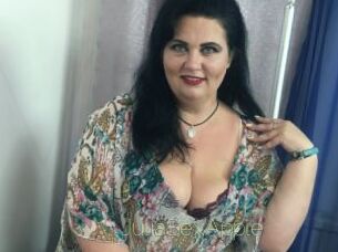 JuliaSexApple