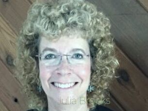 Julia_Brooks
