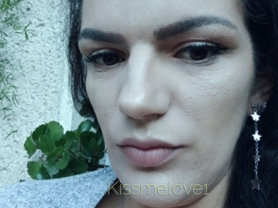 Kissmelove1