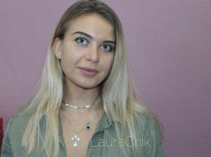 LauraChik
