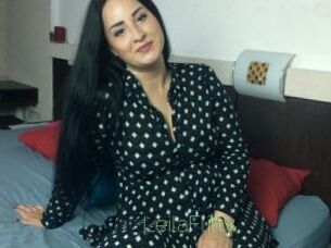 LeilaFlirty