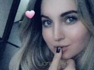 Lioness_arr