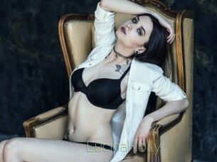 LucinaHolly