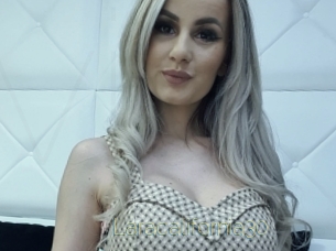 Laracalifornia30