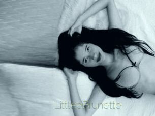 LittleeBrunette