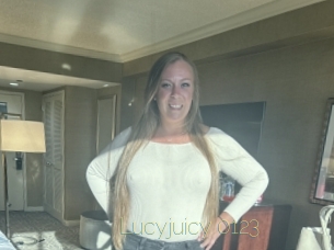Lucyjuicy_0123