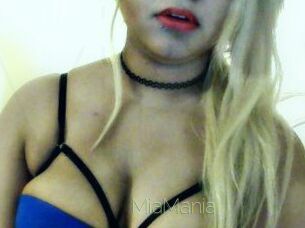 Mia_Mania