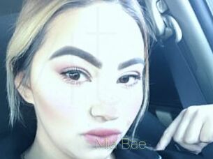 Mia_Bae