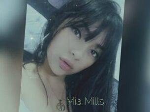 Mia_Mills
