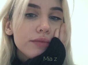 Mia_z