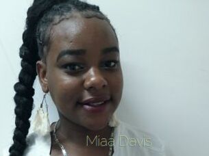 Miaa_Davis