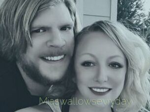 Miaswallowsevryday