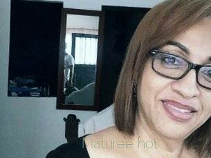 Maturee_hot