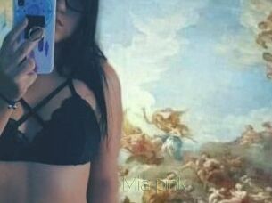 Mia_pink