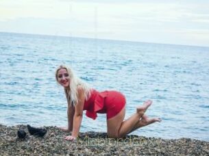 Miablondsexy
