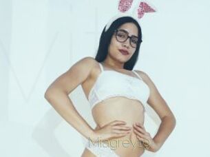 Miagrey19