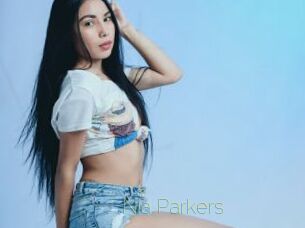 Nia_Parkers