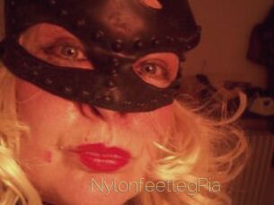 NylonfeetlegPia