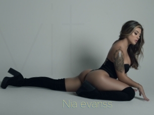 Nia_evanss