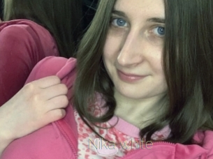Nika_white