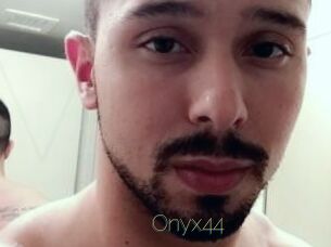 Onyx44