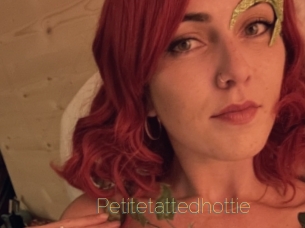Petitetattedhottie