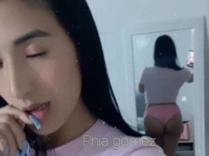Phia_gomez