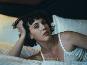 Riley_Horne