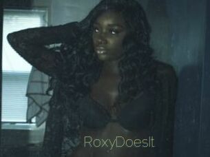 RoxyDoesIt