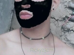 Ricky23cm